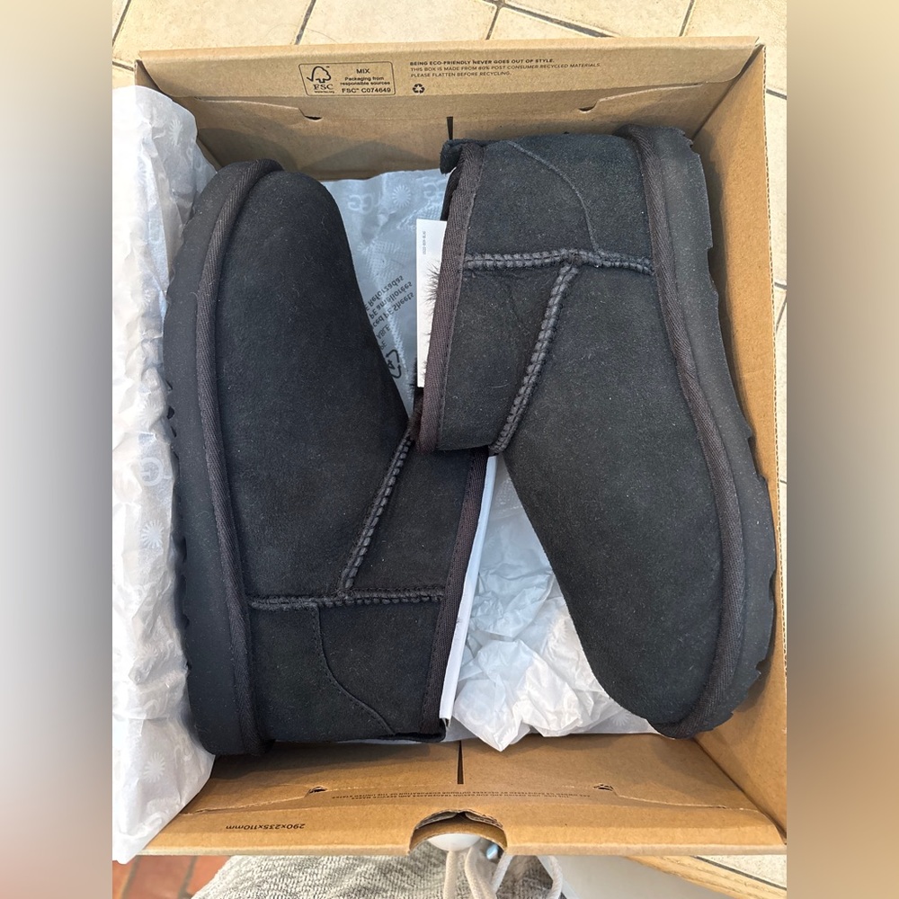 UGG Kid's Classic Ultra Mini Black Ankle Boot